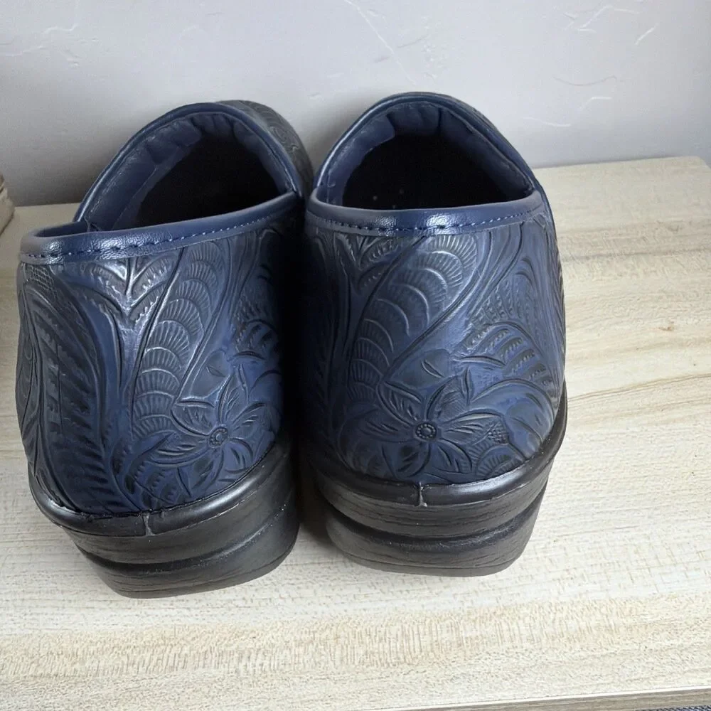 Easy Works By Easy Street Clogs Women’s Navy 9.5M NWOT
